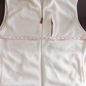 Winter White Fleece Vest. Men's XL 52" Chest. NEW By Goodfellow & Company